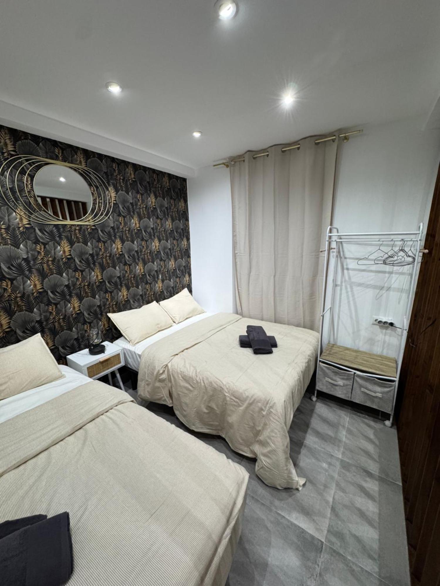 Apartment Centrum 8 *